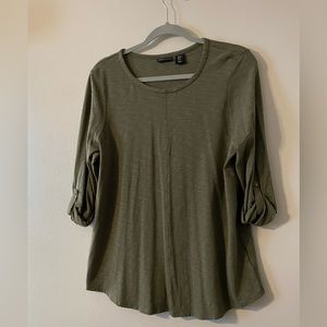 Women’s 3/4 sleeve shirt. Size XL